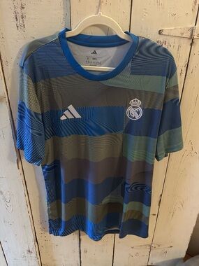 Adidas Real Madrid Blue Striped Training Jersey. BNWT. Men’s size XL